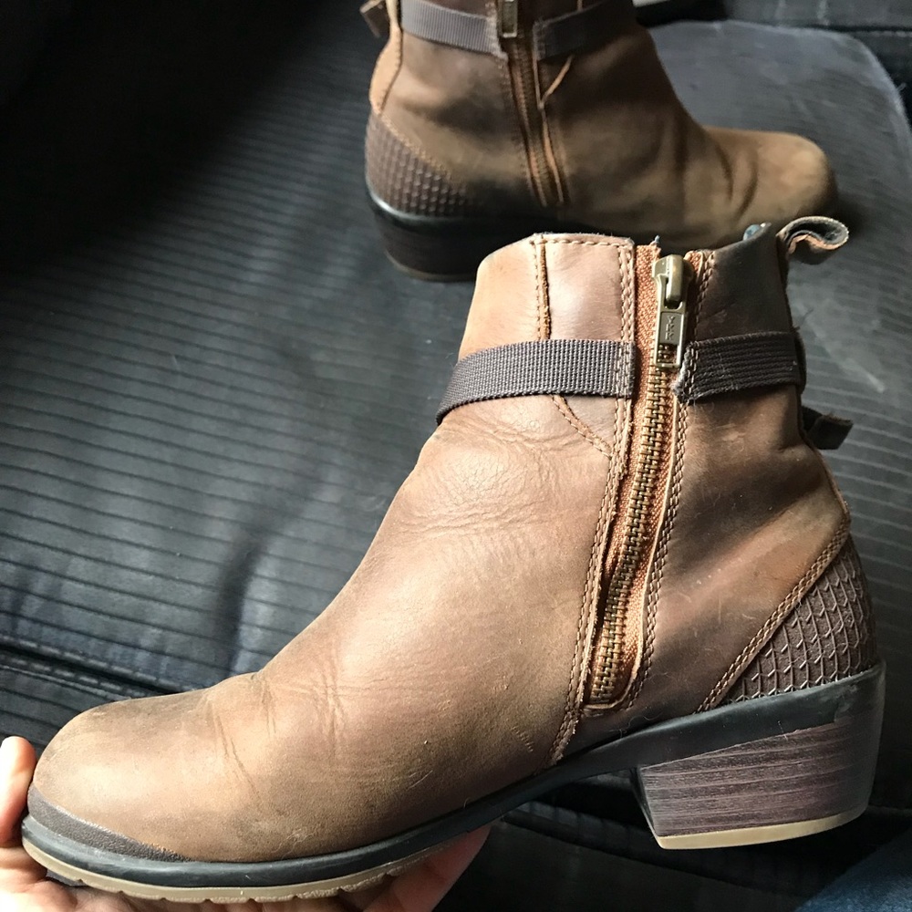 Keen “Morrison Mid Lea Boot”